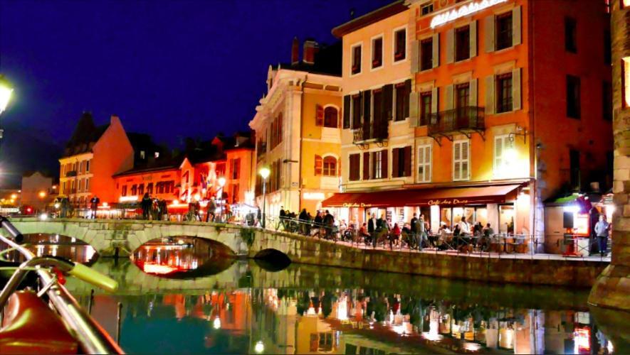 Spacious Modern 2 Bedroom Flat Great Location Old Town + Lake Annecy Exterior foto